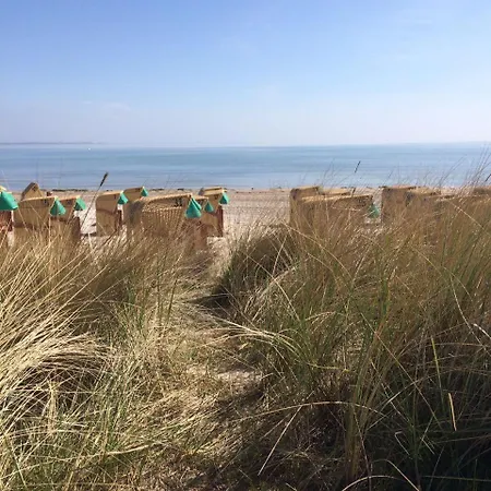H3 61 - Hanseat - Seeblick Und Aussenschwimmbad Apartment Scharbeutz